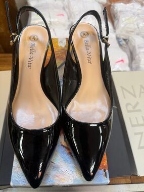Bella Vita Black Patent Pointed Slingback Pumps